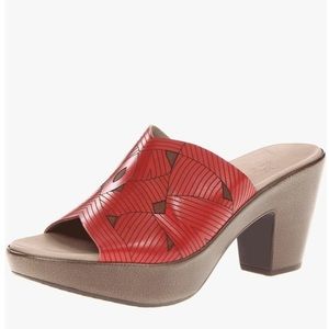 New Munro American Munro Marisa Red Leather Sandal